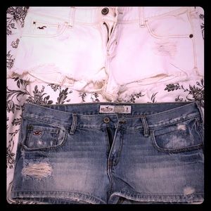 2 pairs of Hollister shorts